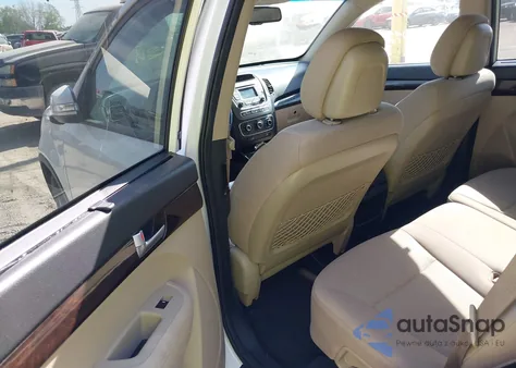 2014 Kia Sorento Lx from USA, damaged, VIN 5XYKT4A65EG436516